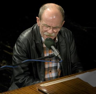 rok 2009:  pan skladatel Jaroslav Uhl�� v Severo�esk�m divadle,  p�i sv� 