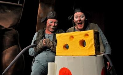 MY�I�KO MY�,POJD� KE MN� BL͎...DIVADLO ROZMANITOST� MOST