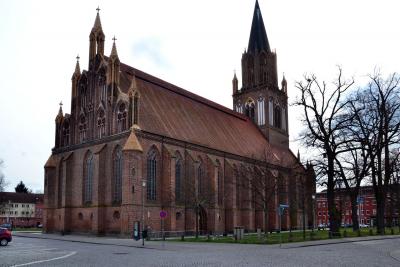 VYPRODAN� P�EDSTAVEN� VERDIHO OPERY �NABUCCO� v NEUBRANDENBURG