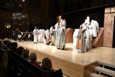 VYPRODAN� P�EDSTAVEN� VERDIHO OPERY �NABUCCO� v NEUBRANDENBURG