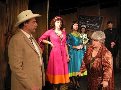 Docela velk� divadlo - N̎N� D�MY