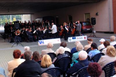 PRODAN� NEV�STA OC FORUM