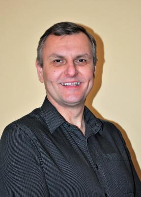 Tom� Christian Br�zda - Dr�itel nominace na cenu Th�lie 2016 za mimo��dn� jevi�tn� v�kon v roli Hor�ce Badmana alias Hogo Fogo v inscenaci Limon�dov� Joe.