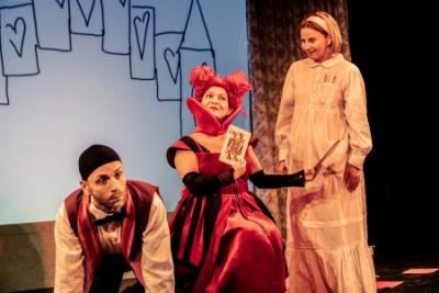 Alenka a jej� ��e div�