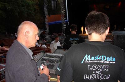 AIDA open air opera letn� kino �st� nad Labem 2.9.2004 - Robert Kulh�nek vedouc� osv�tlova�