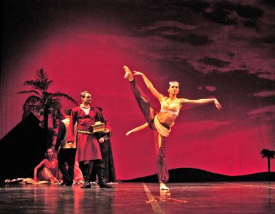 Pavel Eneke� (Peer Gynt), Elena Mazanova (Anitra)